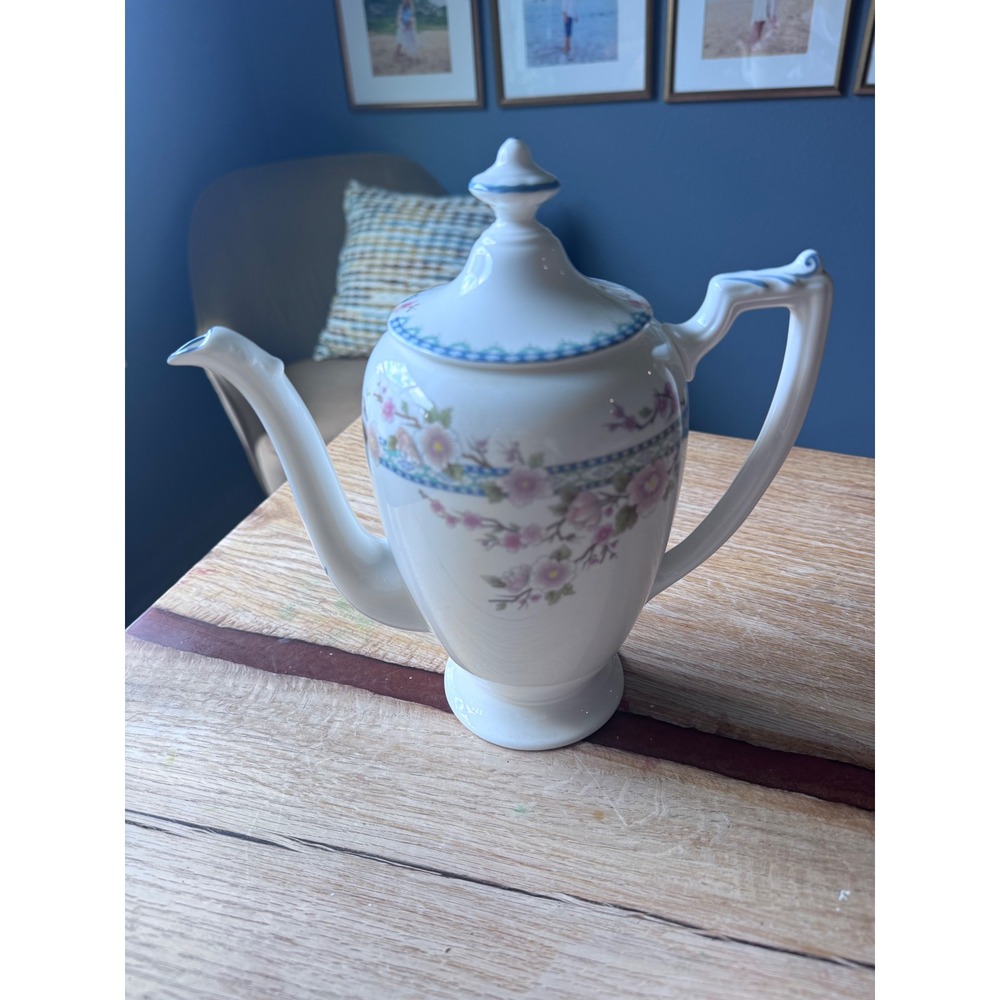 Vntg Coalport April Coffee Pot w/ Lid Fine Bone China England Pink Floral 32 oz